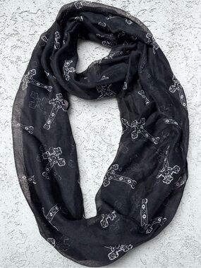 🌻Black Infinity Scarf with White Cross Print